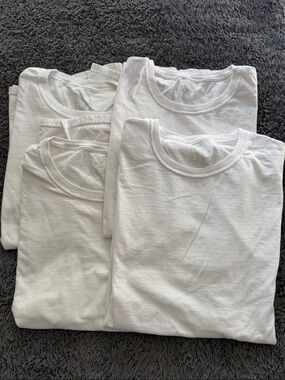 Fruit of the Loom White Men's Crew Neck Undershirts - Pack of 4